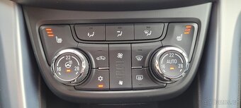 Opel Zafira 1,4i 103kW benzín - 12