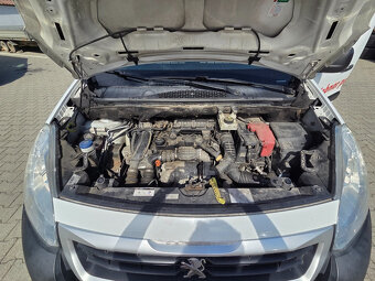 Malá dodávka Peugeot Partner - 12