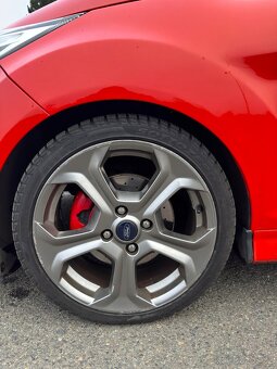 Ford Fiesta ST 1.6 2013 - 12