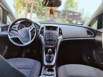 Opel Astra J 1.7 cdti - 12