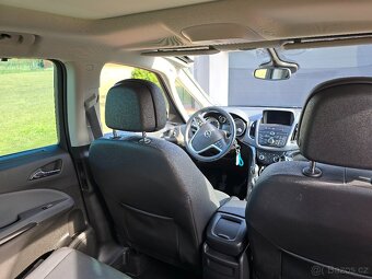 Opel Zafira bi-turbo OPC line 7. místné - 12
