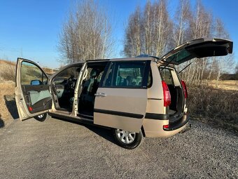 Peugeot 807 2.2hdi 94kw dovoz Rakousko ser.knizka - 12