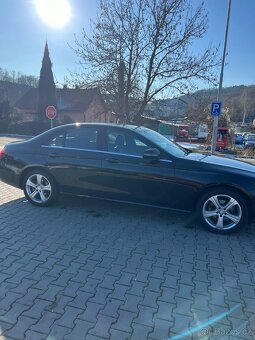 Mercedes e220 - 12