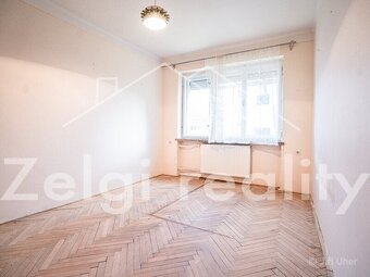 prodej vícegeneračního rodinného domu 7+2, užitná plocha 330 - 12