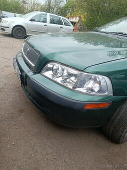 Volvo V40 1.8i 90kw ND - 12