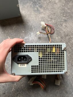 Zdroje napájení PC Zdarma, DVD-ROM, Základní deska - 12
