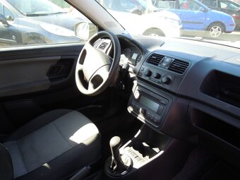 Škoda Fabia 1.4i 16V kombi 85koní r.v.9/2008 - 12