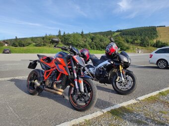KTM 1290 SUPER DUKE R - 12