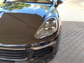 Porsche Cayenne Diesel Platinum Edition - 12
