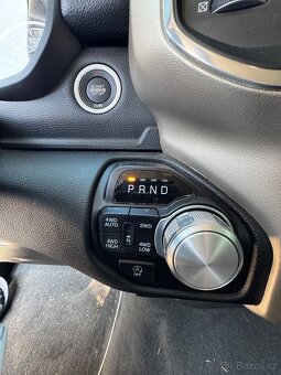 Dodge RAM Laramie 5.7Hemi eTorque DPH - 12