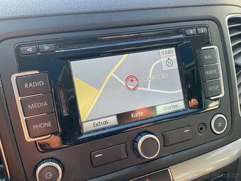 VW Sharan 2.0 TDI 103kW Match,DSG,7.míst,tažné,Xenon - 12