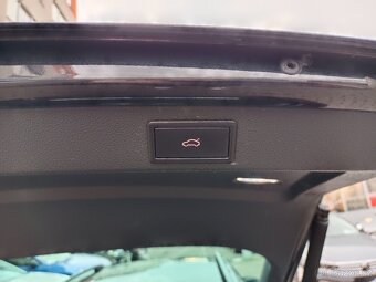 Škoda Superb 3 2.0TDI 110kW DSG 106tkm Matrix LED Navi DAB - 12