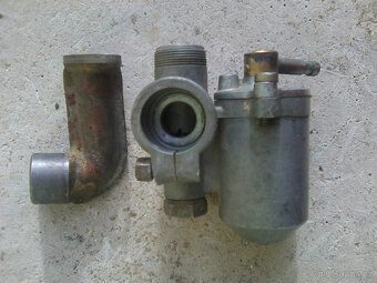 Jawa 50/550/555-sedlo,karburator s kolenem,kryty motoru,filt - 12