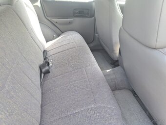 Jeep Cherokee 2.5 benzin r.v 1998 v top stavu najeto 130tys - 12