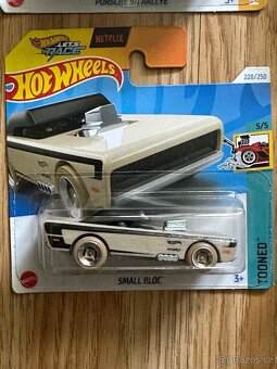 Hot wheels autíčka nové neotvorené - 12
