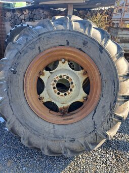 Kola zadní zetor uřI - 12