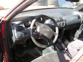 Ford Escort - použité náhradní díly z tohoto vozu levně - 12