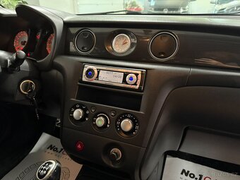 Mitsubishi Outlander 2,4 i DAKAR COMPETITOR 4WD 112.000 KM - 12