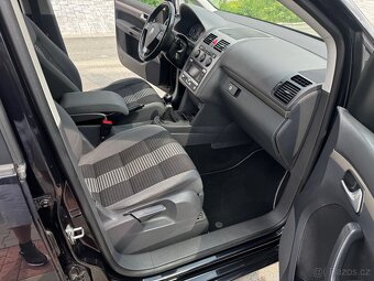 Volkswagen Touran 2.0TDI 103Kw United - Tažný - 12