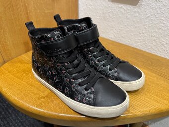 Prodám sportovní turistické boty Nike 36, QUECHUA 33 Geox 34 - 12