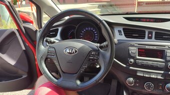 KIA Ceed SW, kombi, 1.6 benzin, 2015, 115tis. km - 12