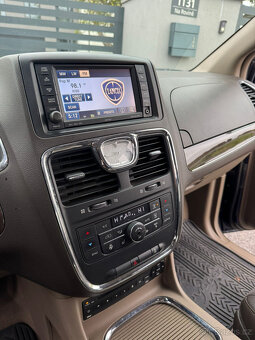 Chrysler Voyager 2.8 CRD, automat, 7 míst - 12