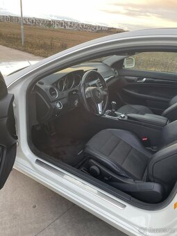 Mercedes Benz C180 kupé - 12