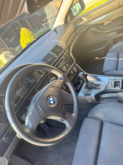 BMW E39 528i - 12