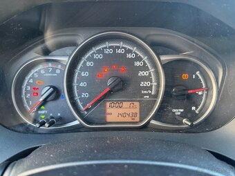 Toyota Yaris 1.0 VVT-i 51 kW - 12