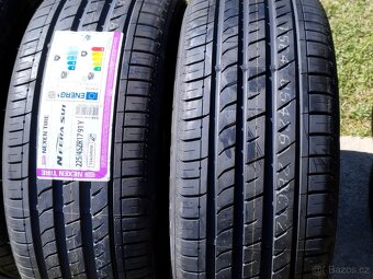 225/45 r17 letni pneu - 12