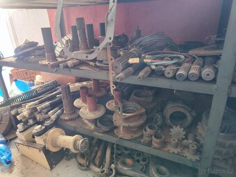 Rôzne Náhradné diely - 12