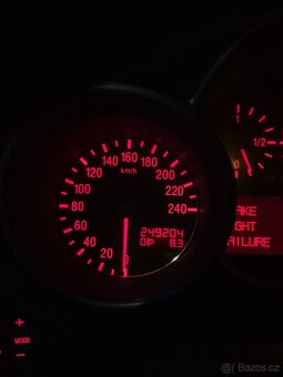 Alfa romeo 147 - 12