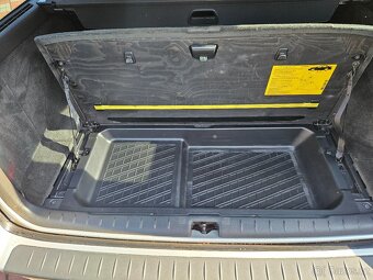 Volvo V70, D5,120KW, TOP VÝBAVA,2.MAJITEL r.v.2005 - 12