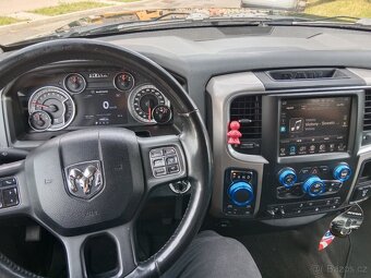 Dodge Ram Big Horn 5.7 Hemi - 12