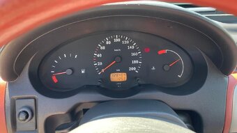 Nissan Micra, 1.0 /// 44KW /// 128TKM ///RV 2/2001 - 12