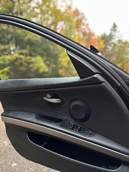 BMW E91 318D 2008 - 12