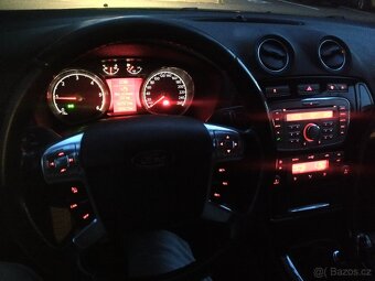 Ford Mondeo combi 1.8 tdci - 12