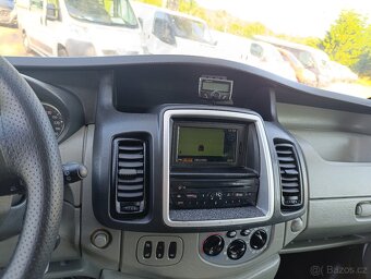 Renault Trafic 2.0 DCi long 6míst tažné klima 84kw M1 - 12