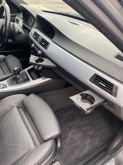 BMW E91 325d - 12