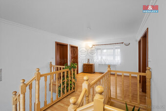 Prodej rodinného domu, 329 m², Jeneč, ul. Západní - 12
