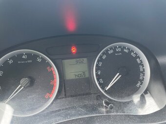 Škoda Roomster 1,2htp 51kw pouze 70tis najeto - 12