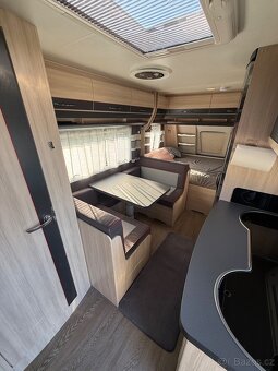 Karavan Hobby 490 Kmf, Deluxe edition - 12