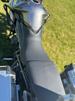 Triumph Tiger 800 XRT - 12