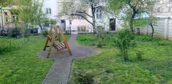 Lofr 55 m2 RD, 2 stud./prac./pár, Staré Brno, zařízené, prač - 12