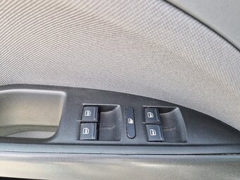 Seat Toledo 1.6i  rok 2009 - 12