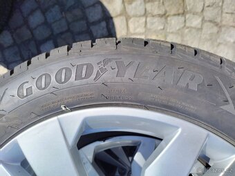 VW ID.3 orig. zimni kola 5x112 + 215/55/18 ZIMA - 12