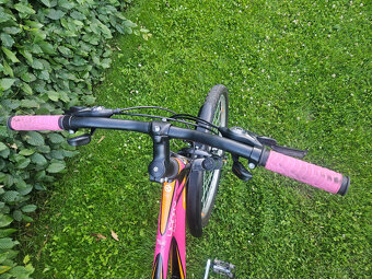 Dámské 26" horské hliníkové kolo KELLYS, rám 17" od 145 cm - 12