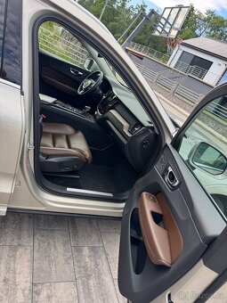 Volvo XC60 2.0 i , INSCRIPTION, Koupeno v ČR - 12