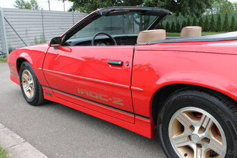 1989 Chevrolet Camaro IROC-Z 5.0 V8 Convertible - 12