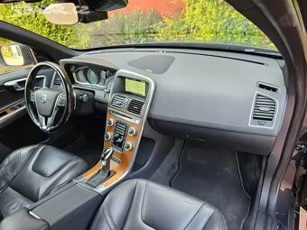 Volvo XC60 2.4 D5 169kW,AWD,Summum,Webasto,141tkm,Pano,Navi. - 12